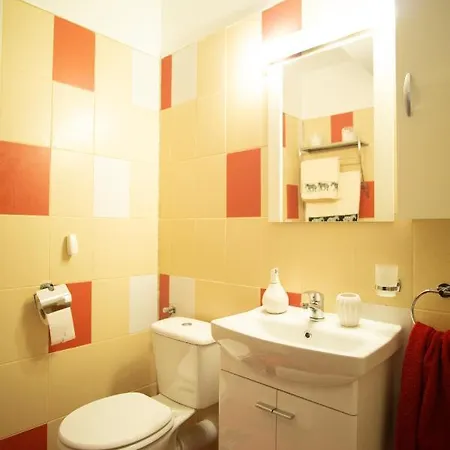 Sunshine Studio Apartment *